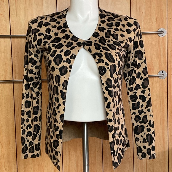 GAP Sweaters - Gap Leopard Print Cardigan